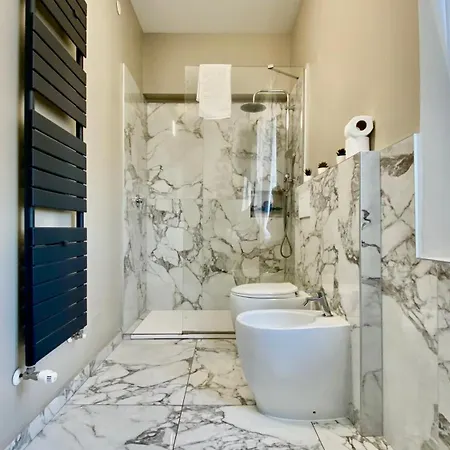 Suite649 Nuova 5 * Modena