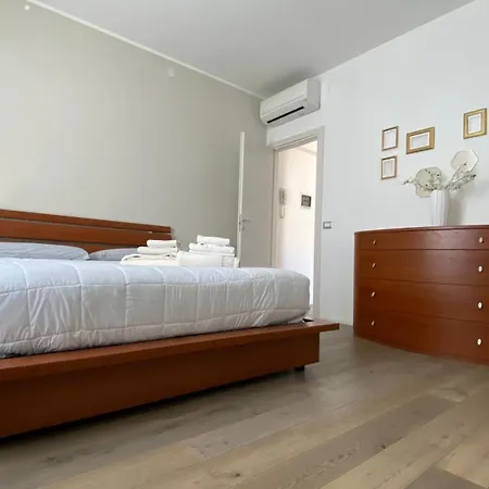 Suite649 Nuova 5 *