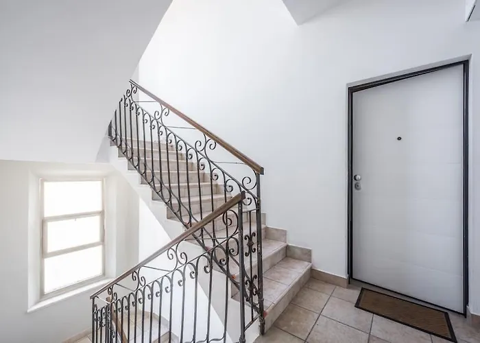 Suite649 Nuova 5 モデナ